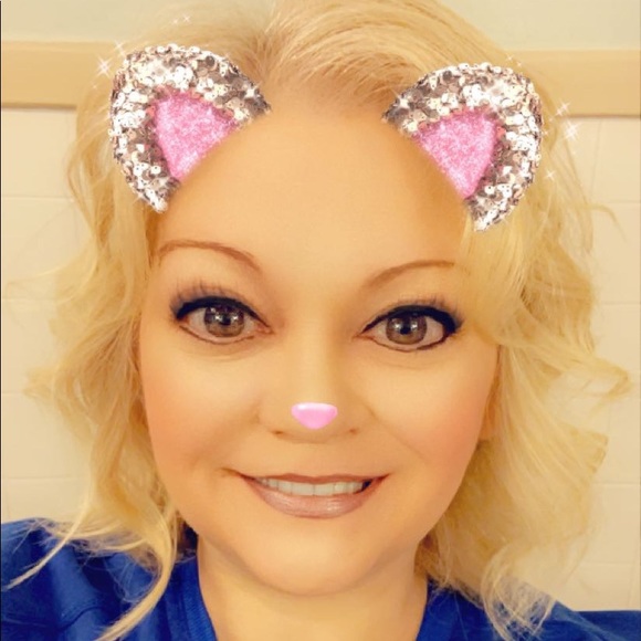 Meet your Posher, Jenny - Picture 2 of 2